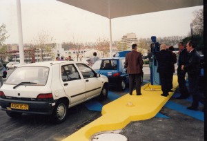 RENAULT Clio station GNV Toulouse 1994